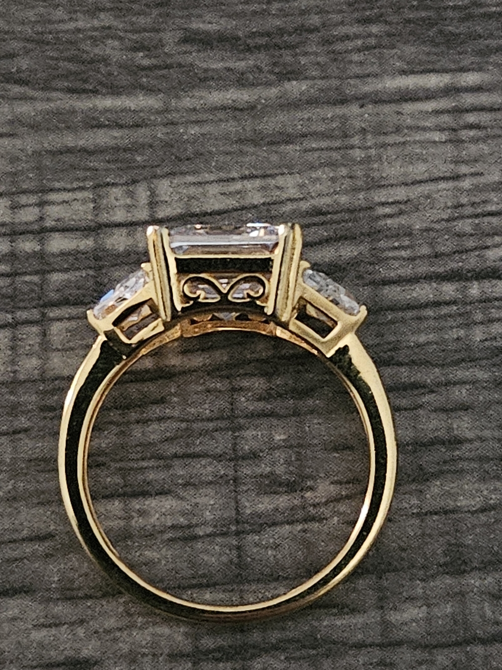 .925 Silver Emerald Cut CZ 3-Stone Ring Size 7 4.3g - Picture 4 of 5